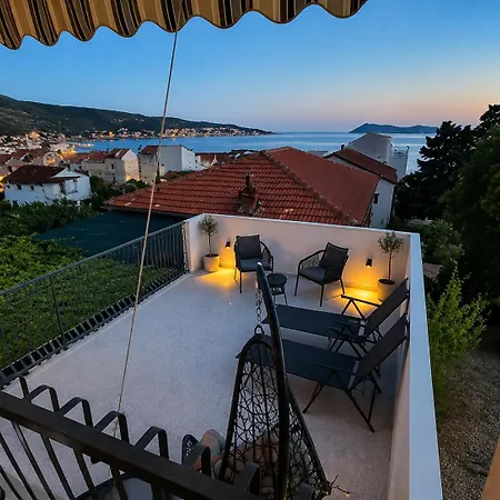 Martinis Coastal Retreat Apartmán
