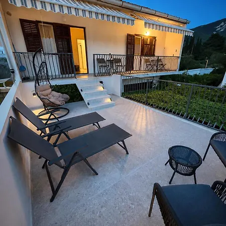 شقة Martinis Coastal Retreat Komiža